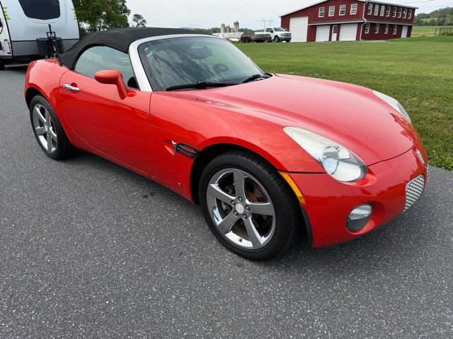 Used 2008 Pontiac Solstice Convertible w/ Premium Package RWD image 16