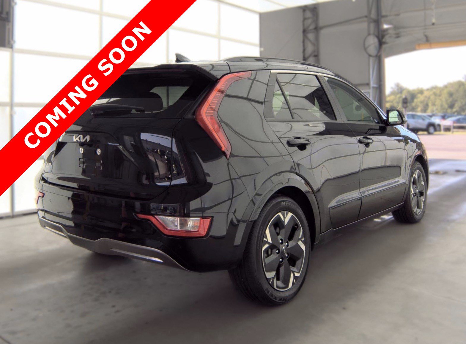 Used 2023 Kia Niro Wind w/ Wind Preserve Package FWD image 5