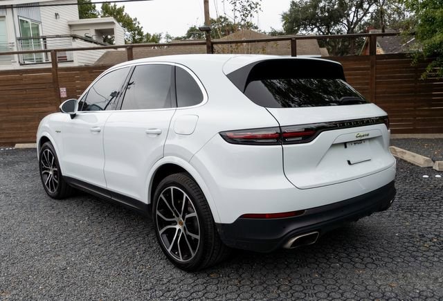 Used 2021 Porsche Cayenne E-Hybrid image 7