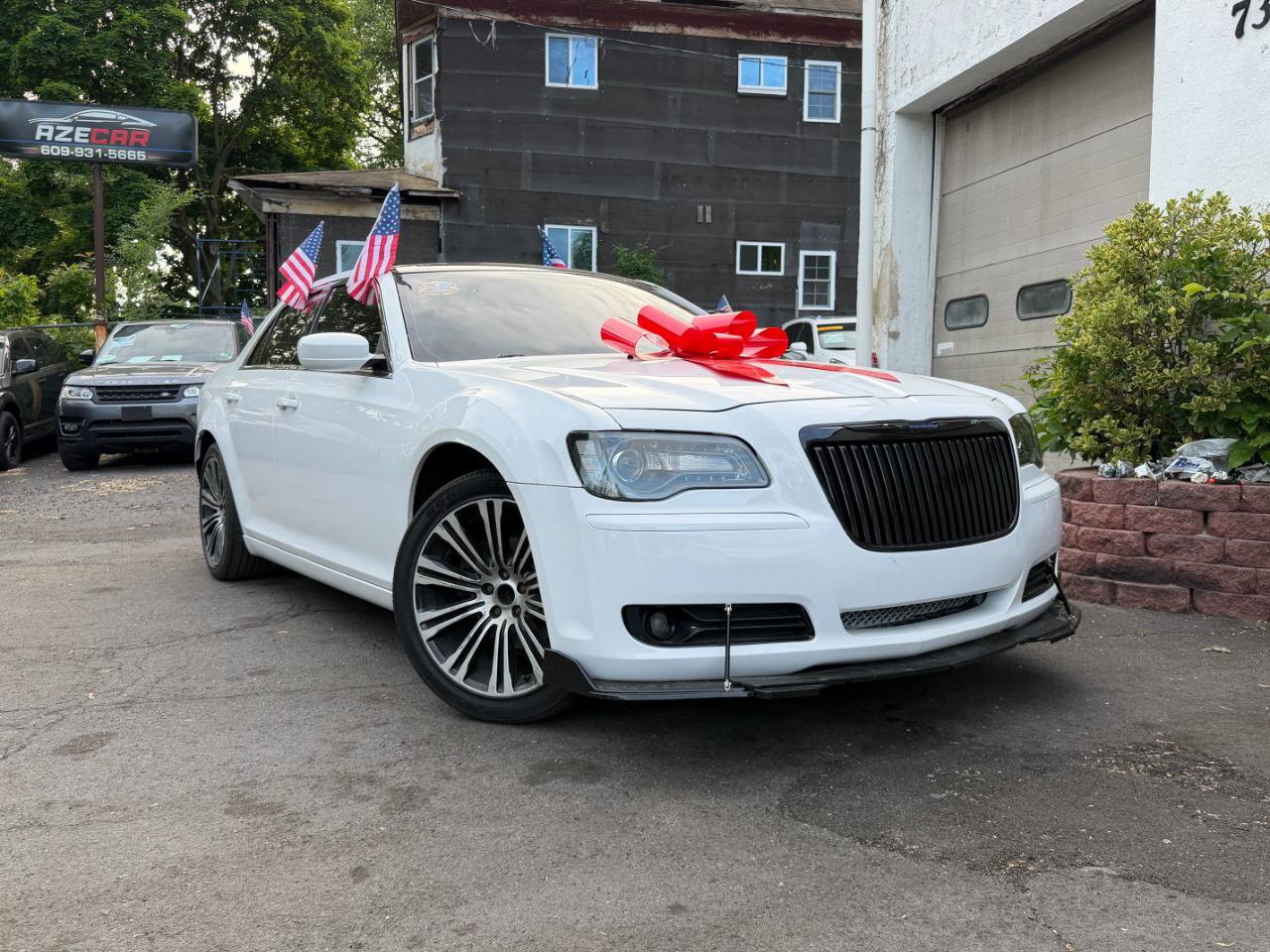 Used 2012 Chrysler 300 S RWD image 21