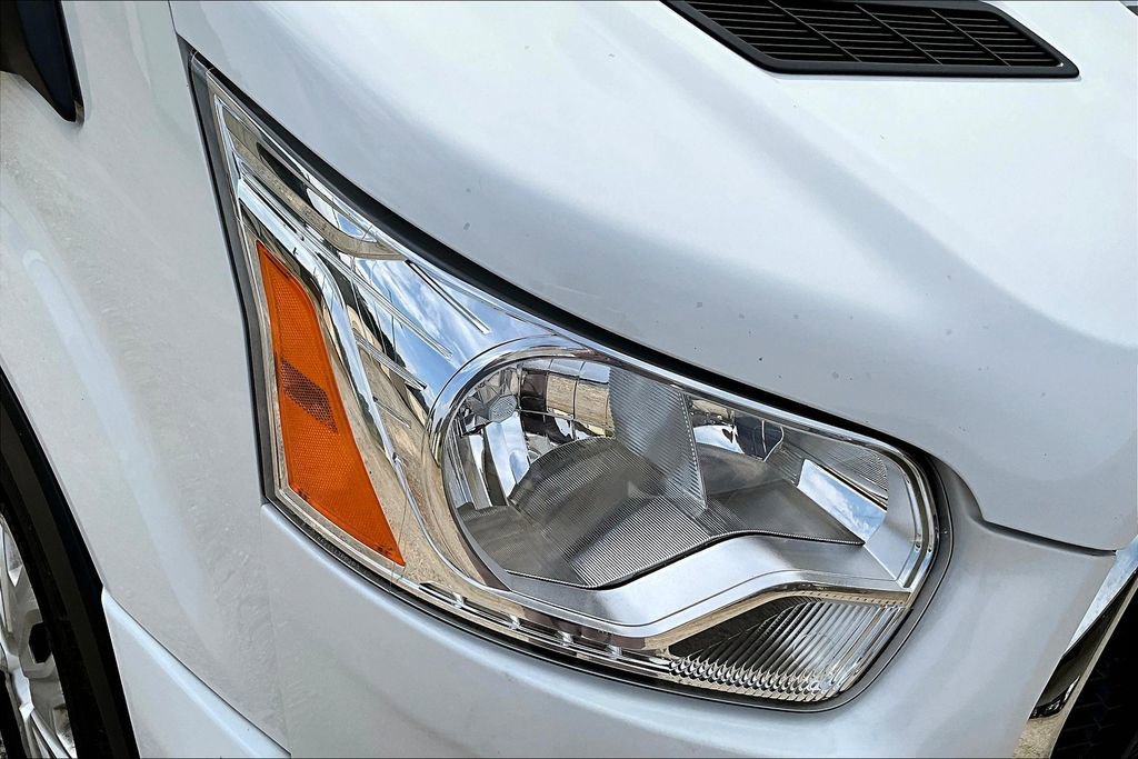 Used 2022 Ford Transit 350 XLT image 35