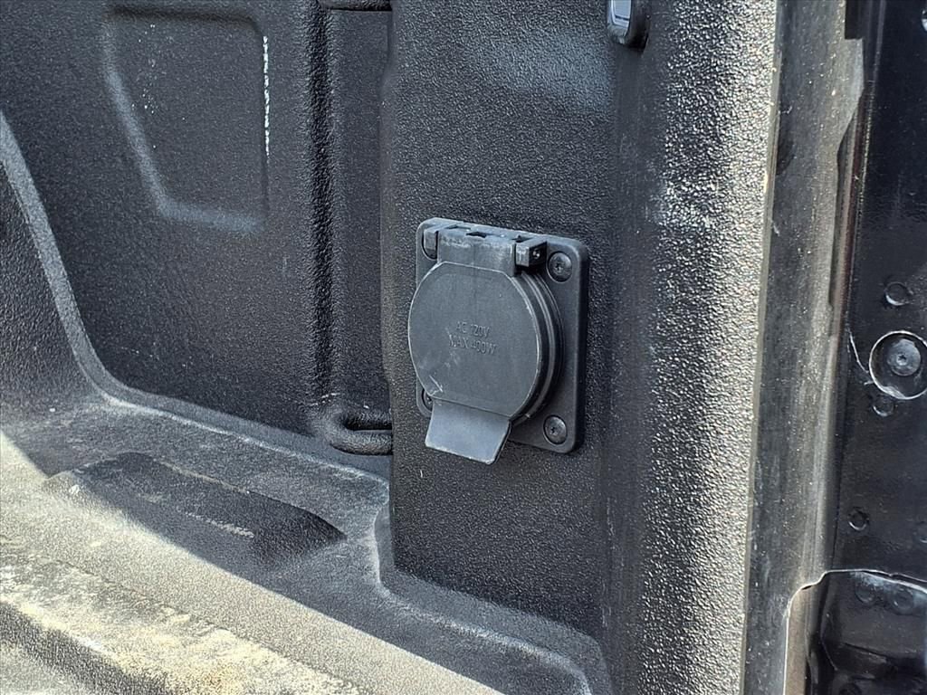 Used 2022 GMC Sierra 1500 AT4 w/ AT4 Premium Package image 19