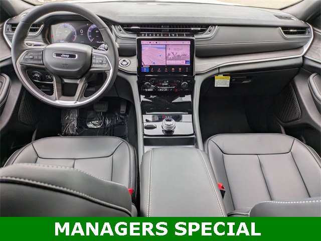 New 2025 Jeep Grand Cherokee Limited w/ Trailer Tow Package image 22