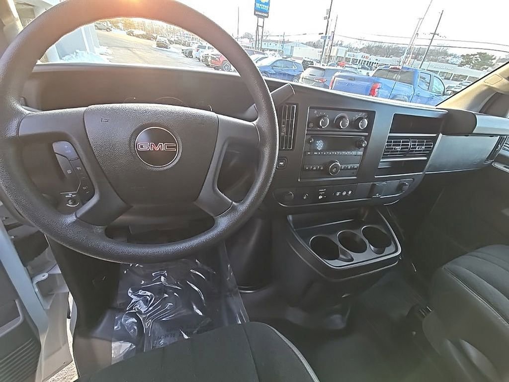 Used 2024 GMC Savana 2500 w/ Driver Convenience Package image 11