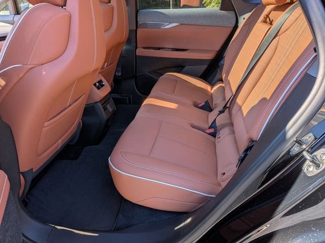New 2026 Cadillac Optiq Luxury 2 RWD image 28