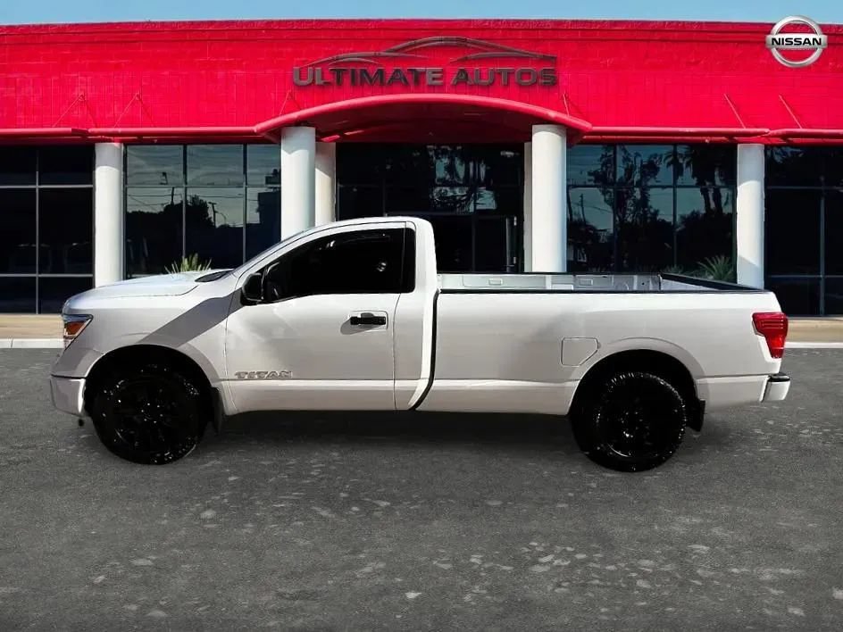 Used 2017 Nissan Titan S AWD/4WD image 7