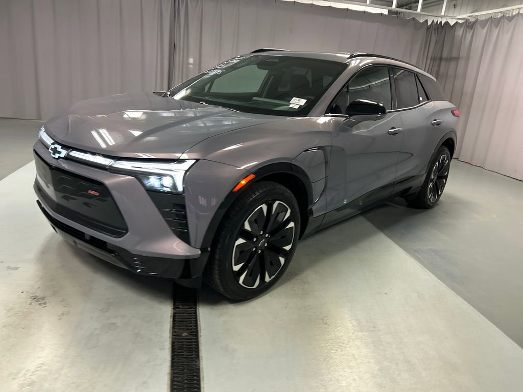Used 2024 Chevrolet Blazer EV RS image 3