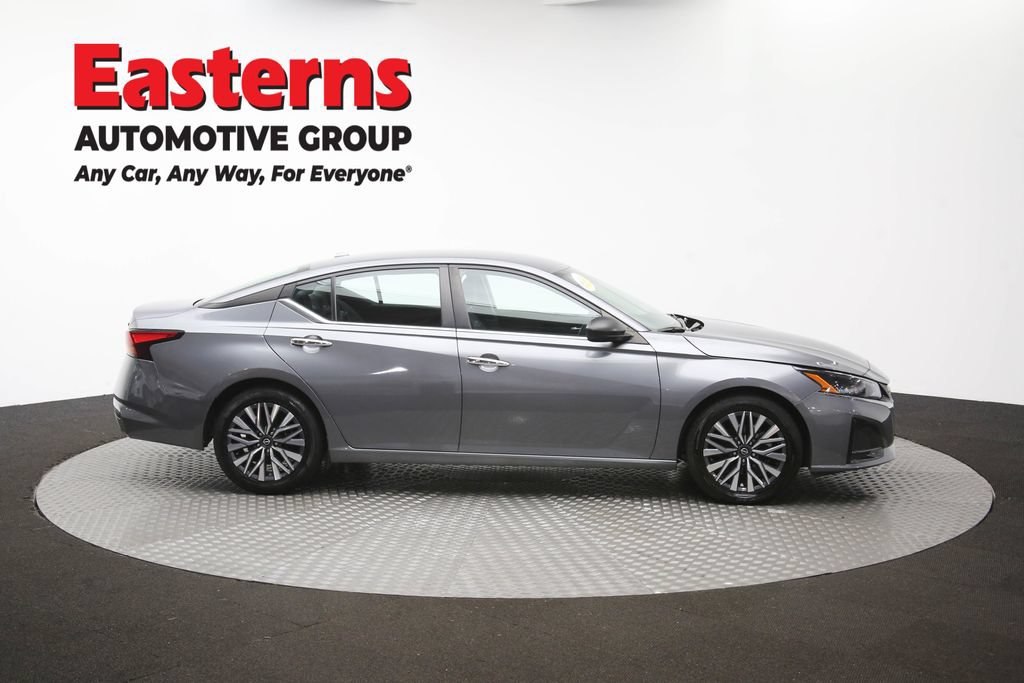 Used 2024 Nissan Altima 2.5 SV FWD image 45