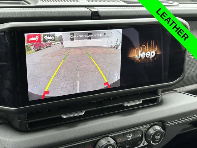 Used 2025 Jeep Wrangler Unlimited Rubicon 392 AWD/4WD image 16