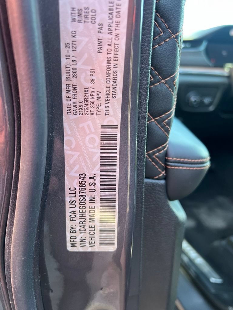 Used 2025 Jeep Grand Cherokee Summit w/ Obsidian Package AWD/4WD image 14