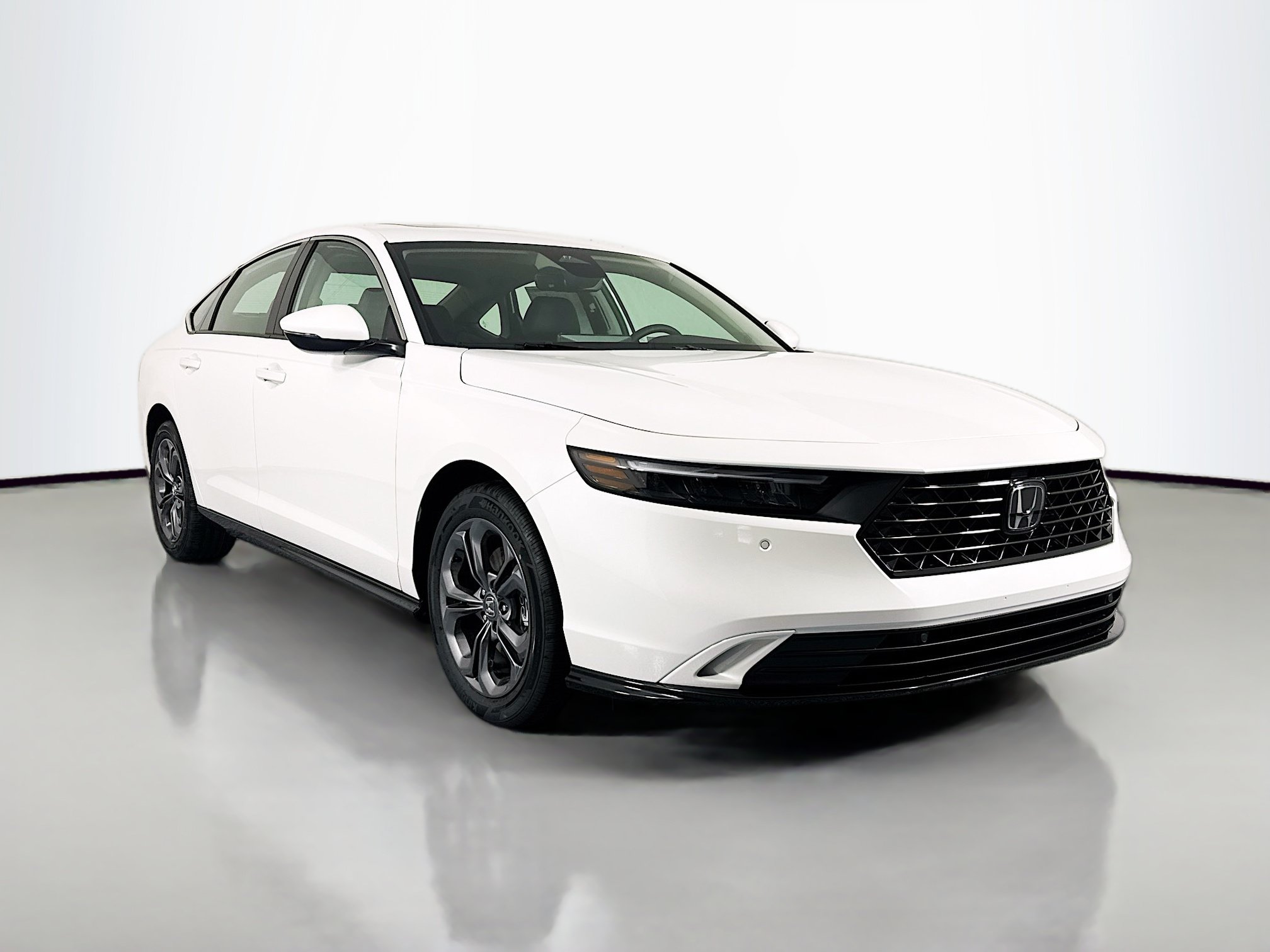 New 2026 Honda Accord EX-L image 3