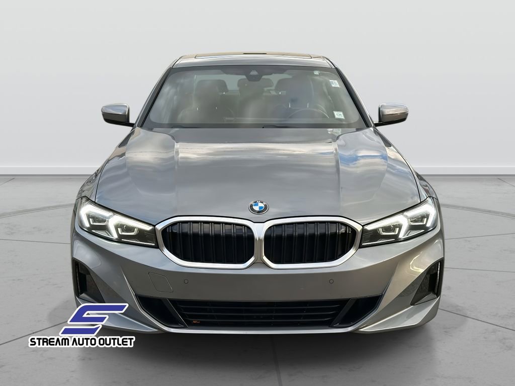 Used 2024 BMW 330i xDrive Sedan image 2