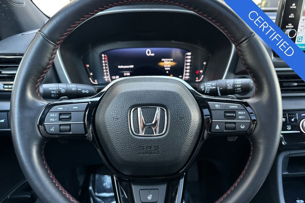 Certified 2025 Honda Pilot Black Edition image 29