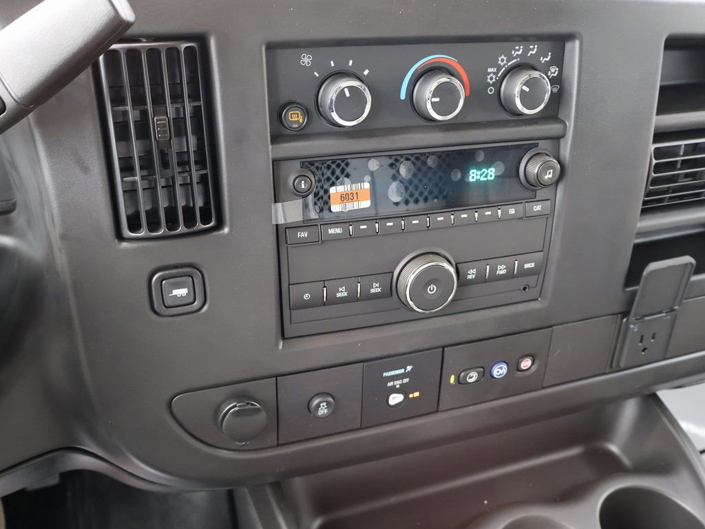 New 2025 GMC Savana 2500 w/ Enhanced Convenience Package RWD image 17