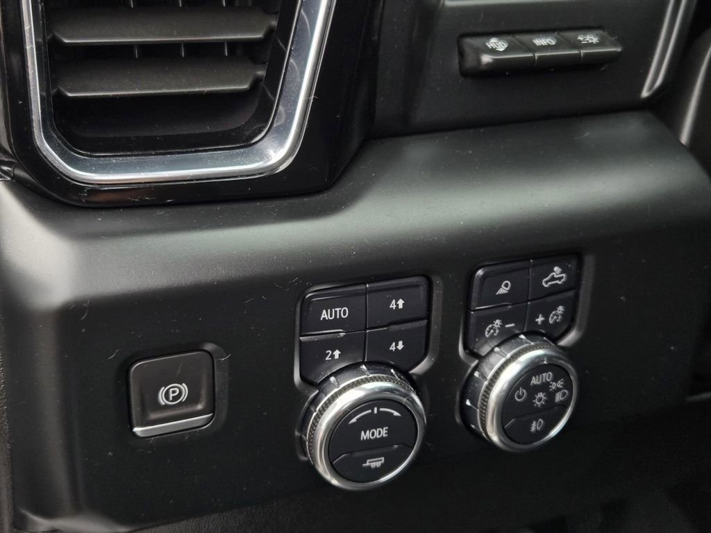 Used 2023 GMC Sierra 1500 Denali AWD/4WD image 18