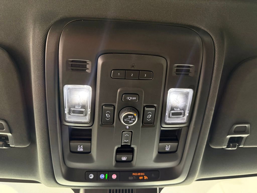Used 2023 Chevrolet Tahoe High Country AWD/4WD image 31