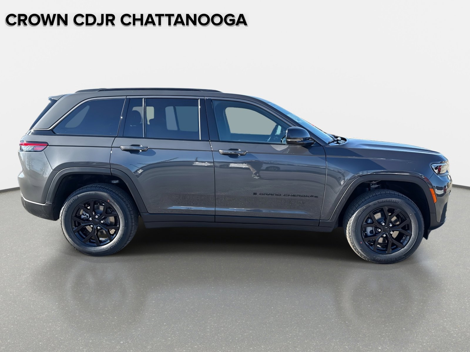 New 2026 Jeep Grand Cherokee Altitude AWD/4WD image 3