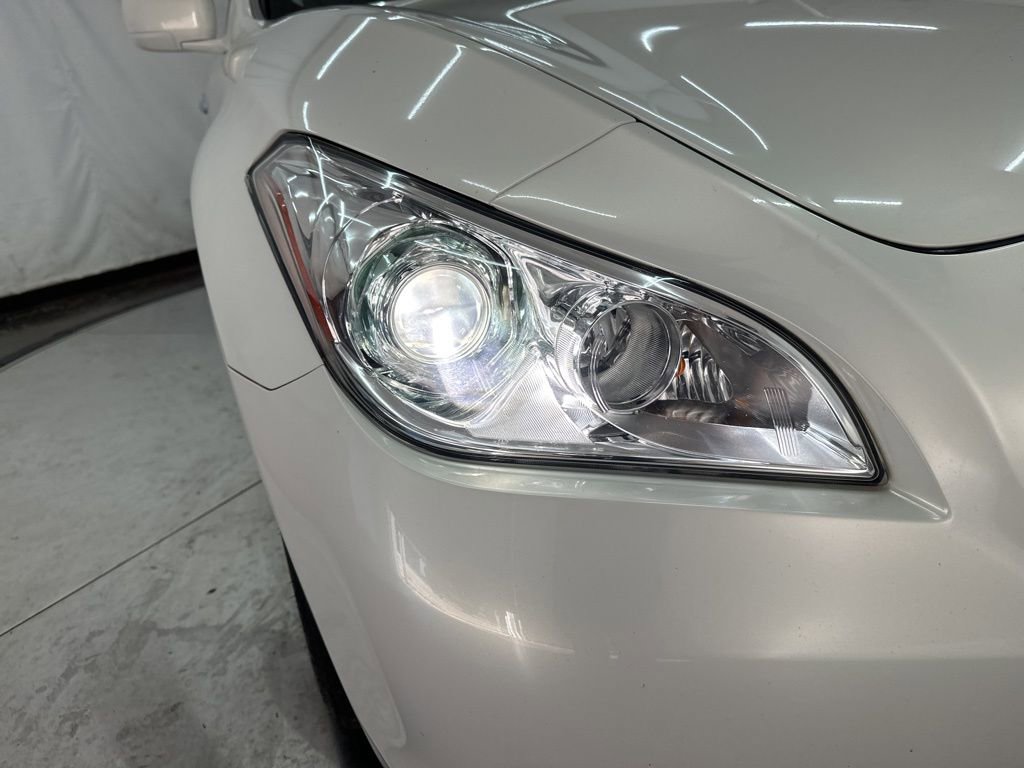 Used 2013 INFINITI M37 w/ Premium Pkg image 29