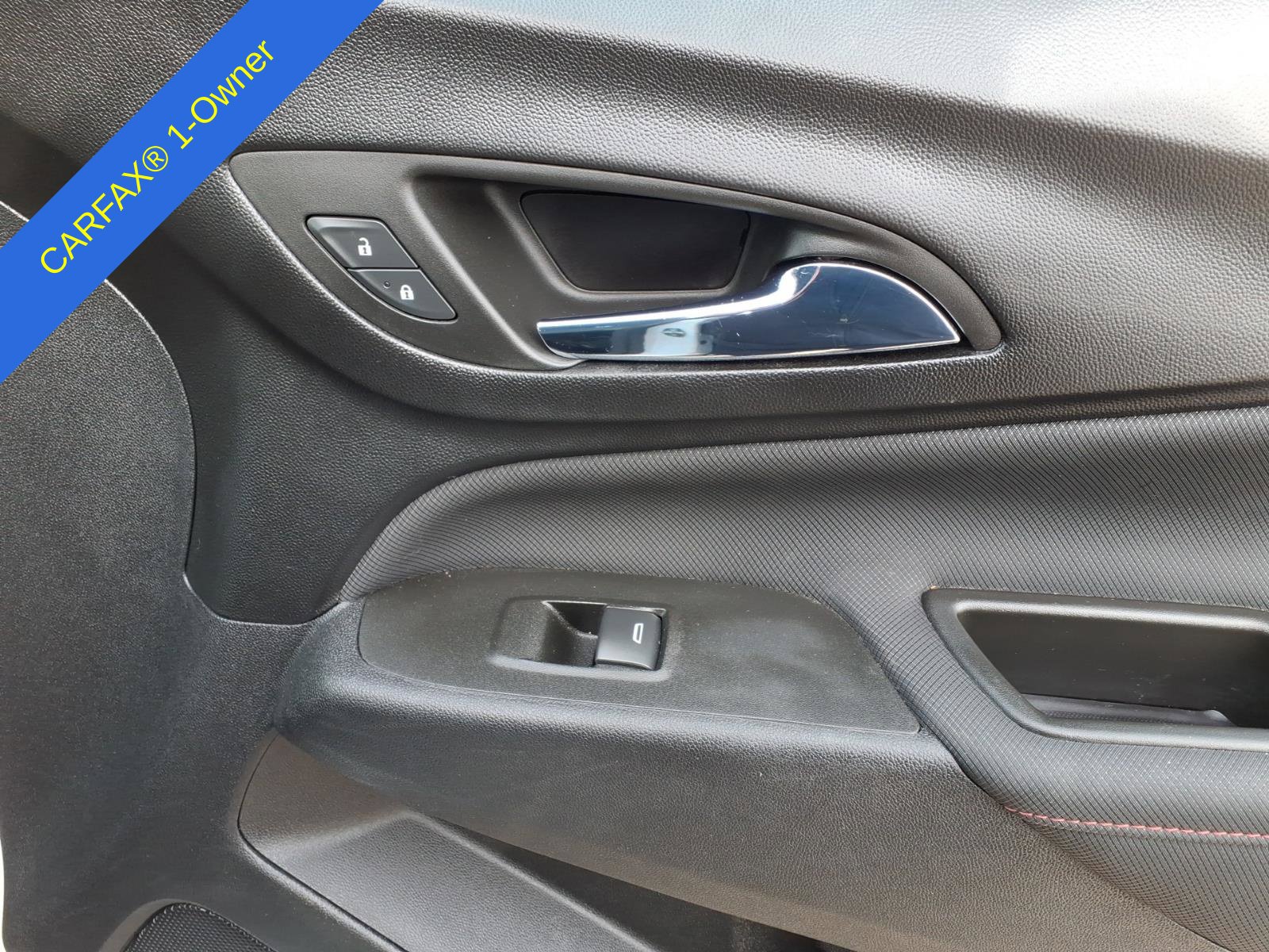Used 2022 Chevrolet Equinox RS w/ RS Leather Package AWD/4WD image 18
