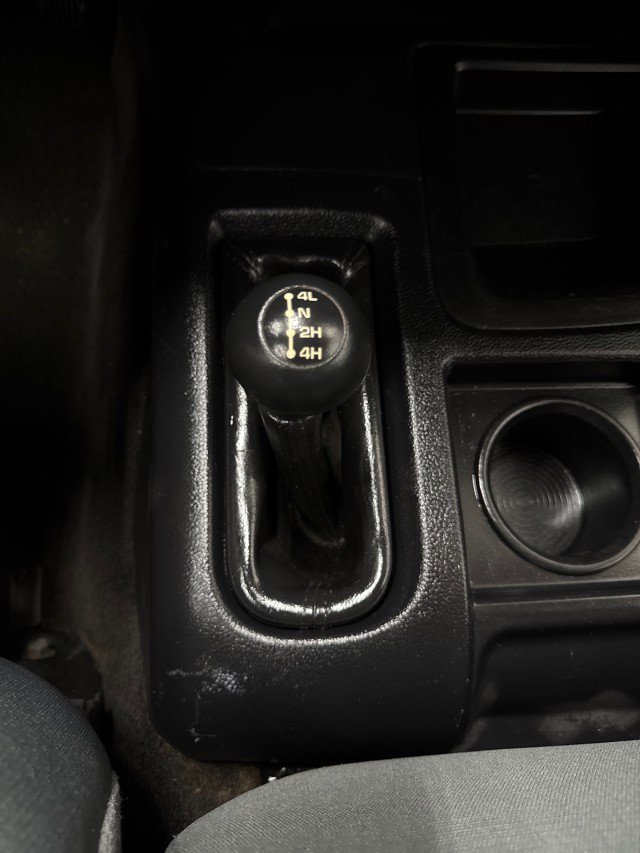 Used 2018 RAM 2500 Tradesman w/ Chrome Appearance Group image 33