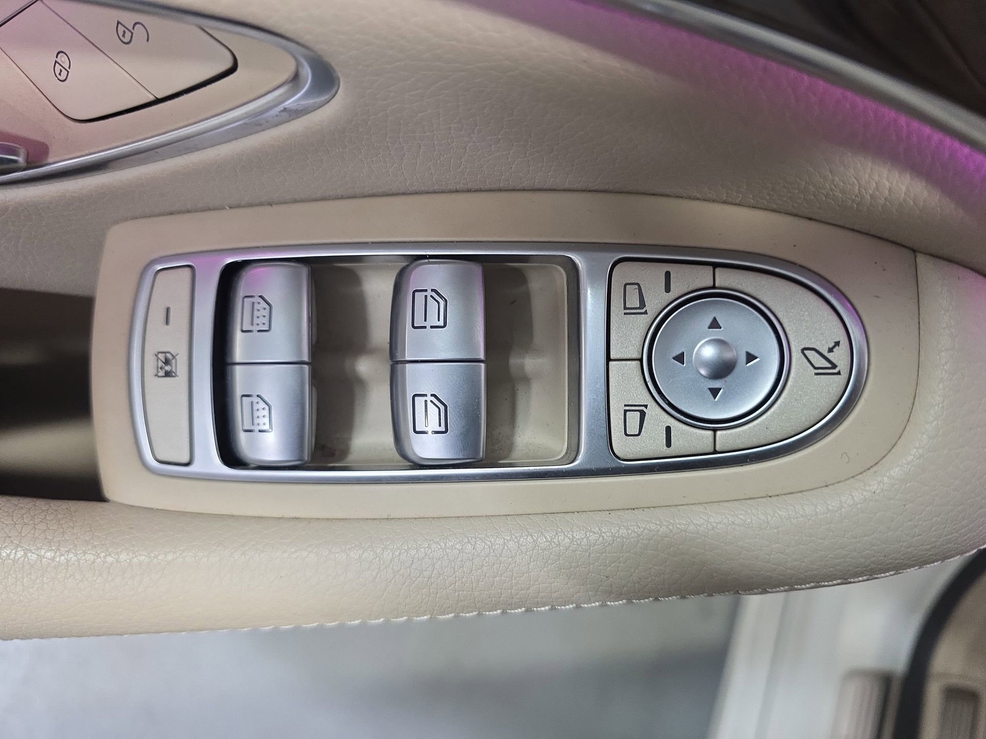 Used 2015 Mercedes-Benz S 550 4MATIC Sedan image 27