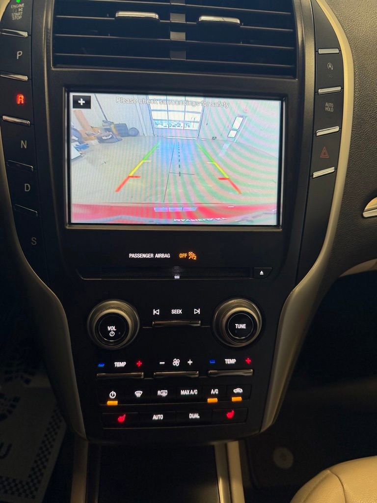 Used 2017 Lincoln MKC Premiere FWD image 25