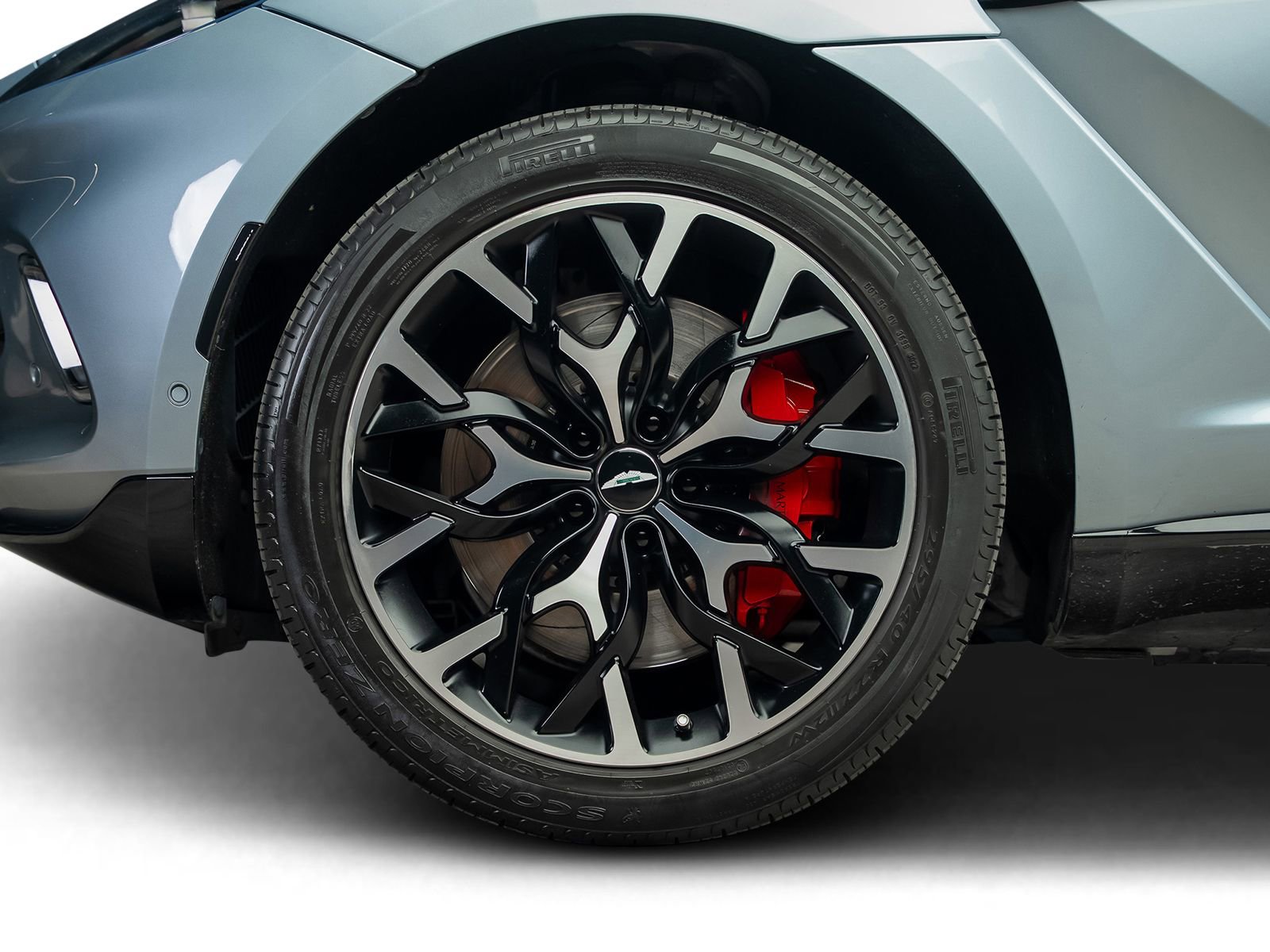 Used 2021 Aston Martin DBX AWD/4WD image 24