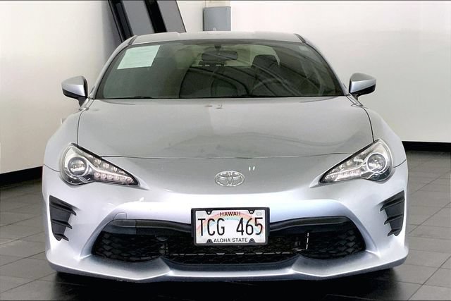 Used 2017 Toyota 86 RWD image 3