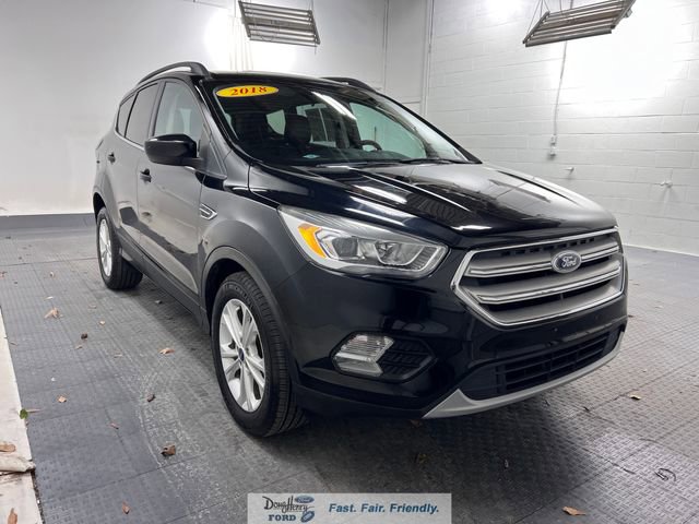 Used 2018 Ford Escape SEL image 3