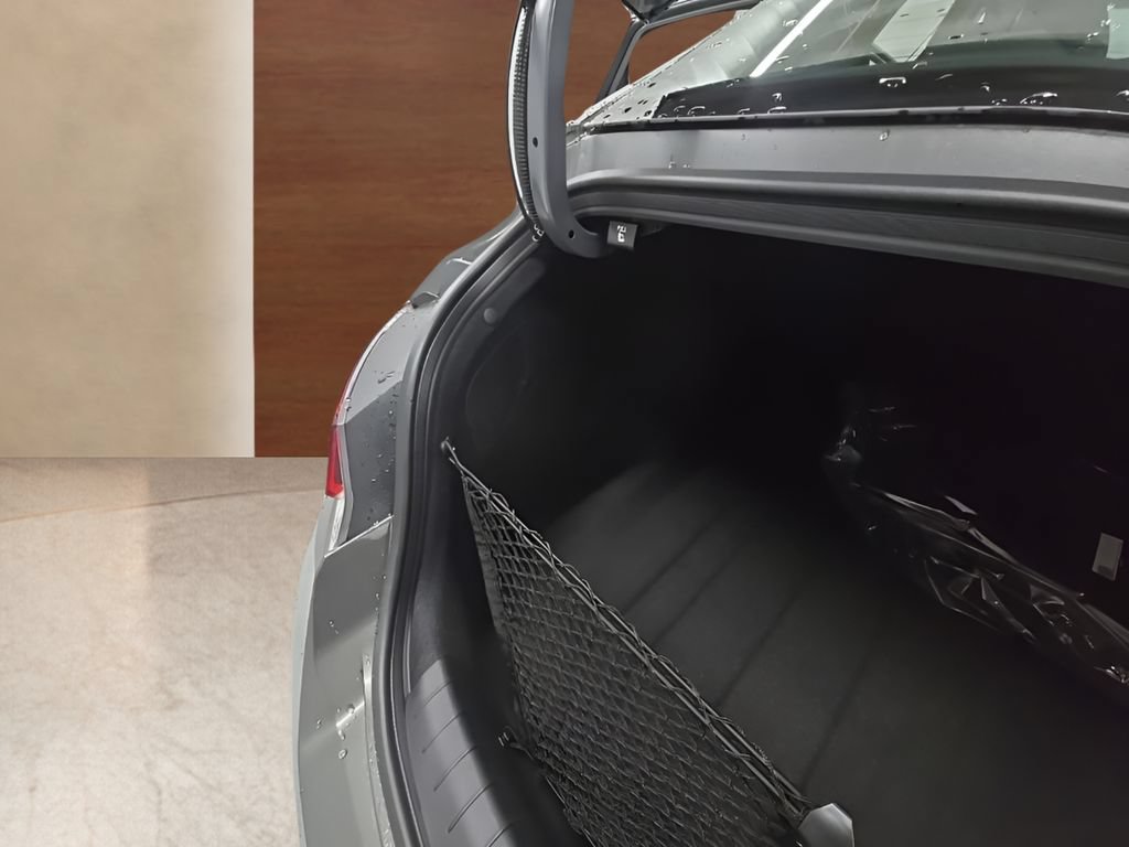 New 2026 Hyundai Elantra SE FWD image 34