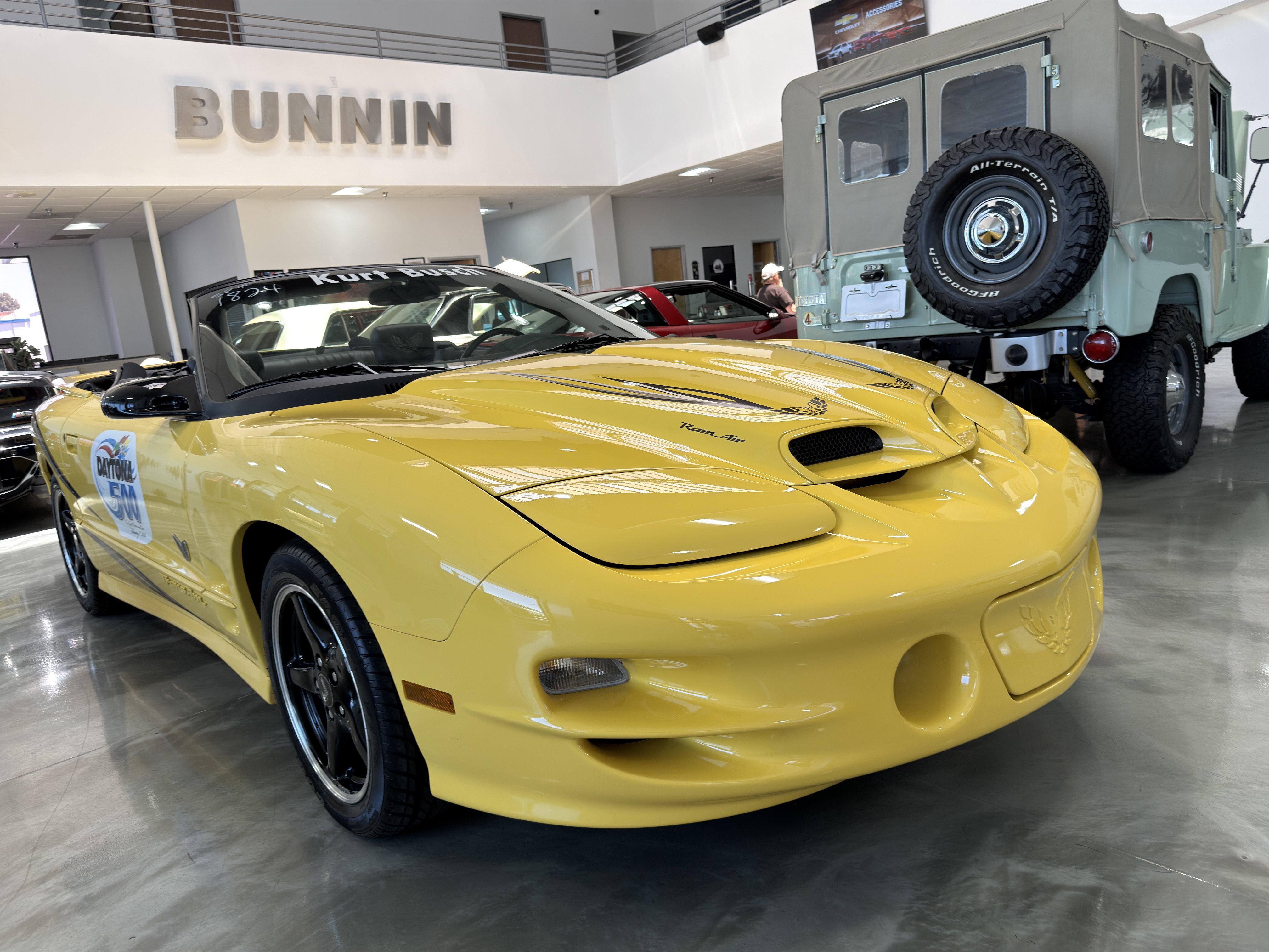Used 2002 Pontiac Firebird Trans Am RWD image 2