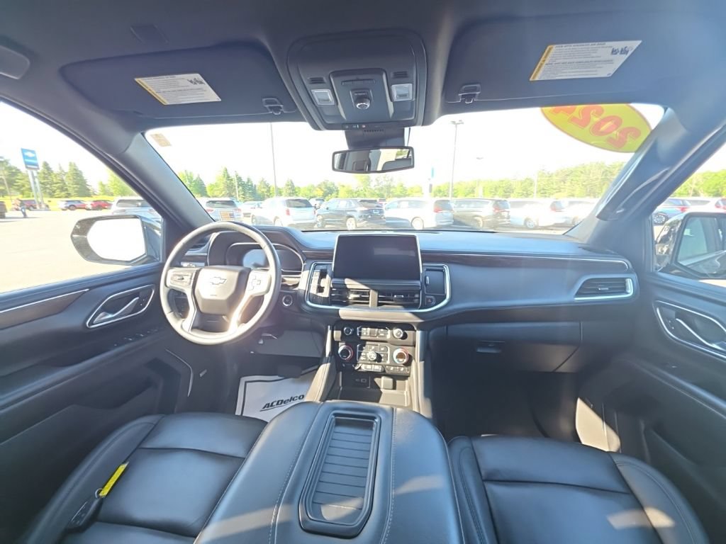 Used 2024 Chevrolet Suburban LT AWD/4WD image 20