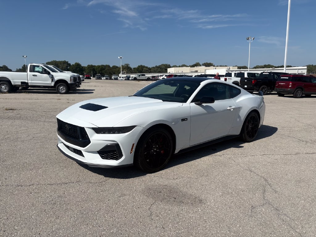 New 2026 Ford Mustang GT Premium w/ GT Performance Package
