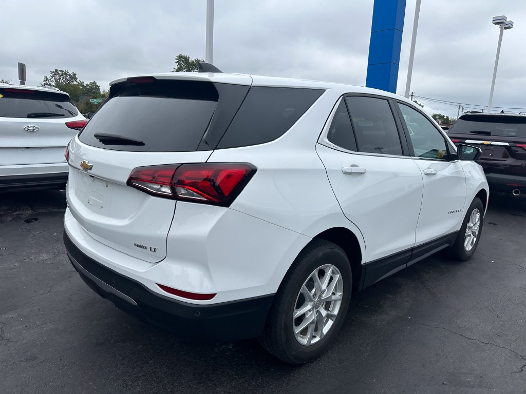 Used 2024 Chevrolet Equinox LT AWD/4WD image 6