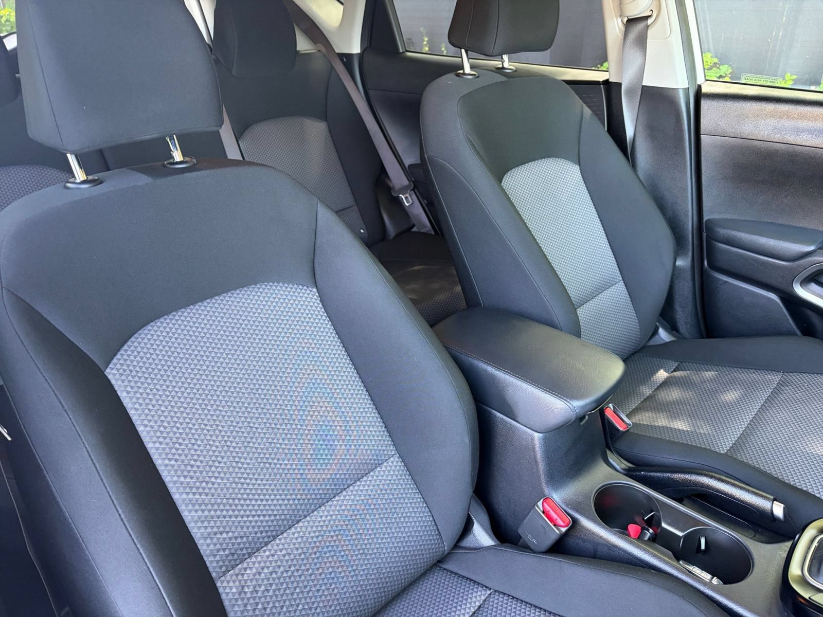 Used 2025 Kia Soul LX w/ LX Technology Package FWD image 34