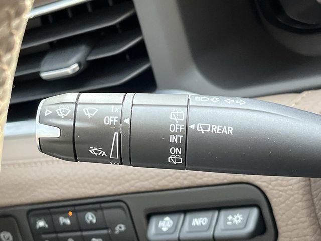 Used 2022 GMC Yukon Denali image 47