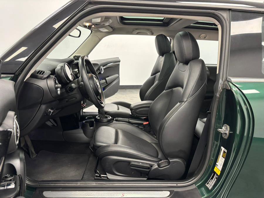 Used 2015 MINI Cooper S image 29