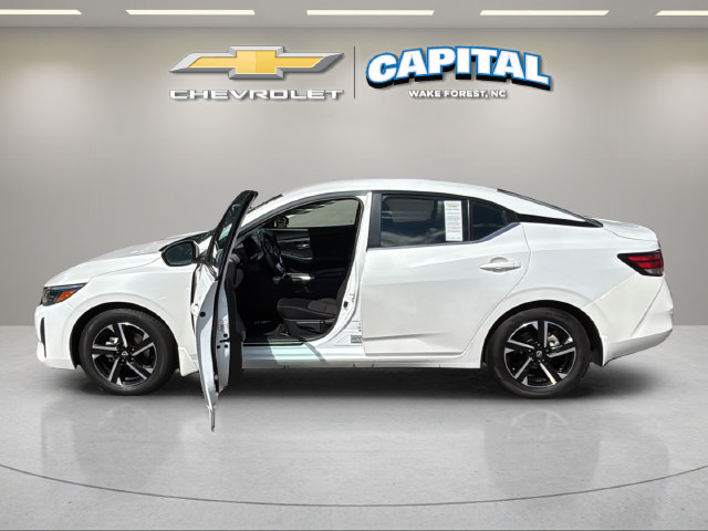 Used 2025 Nissan Sentra SV w/ All-Weather Package FWD image 3