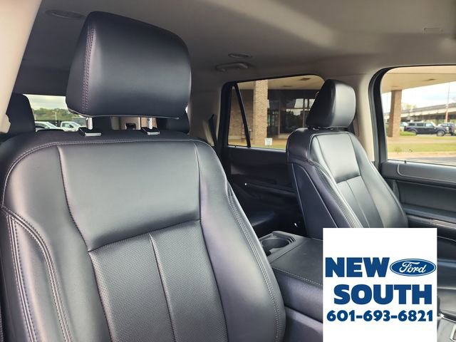 Used 2024 Ford Expedition XLT image 16