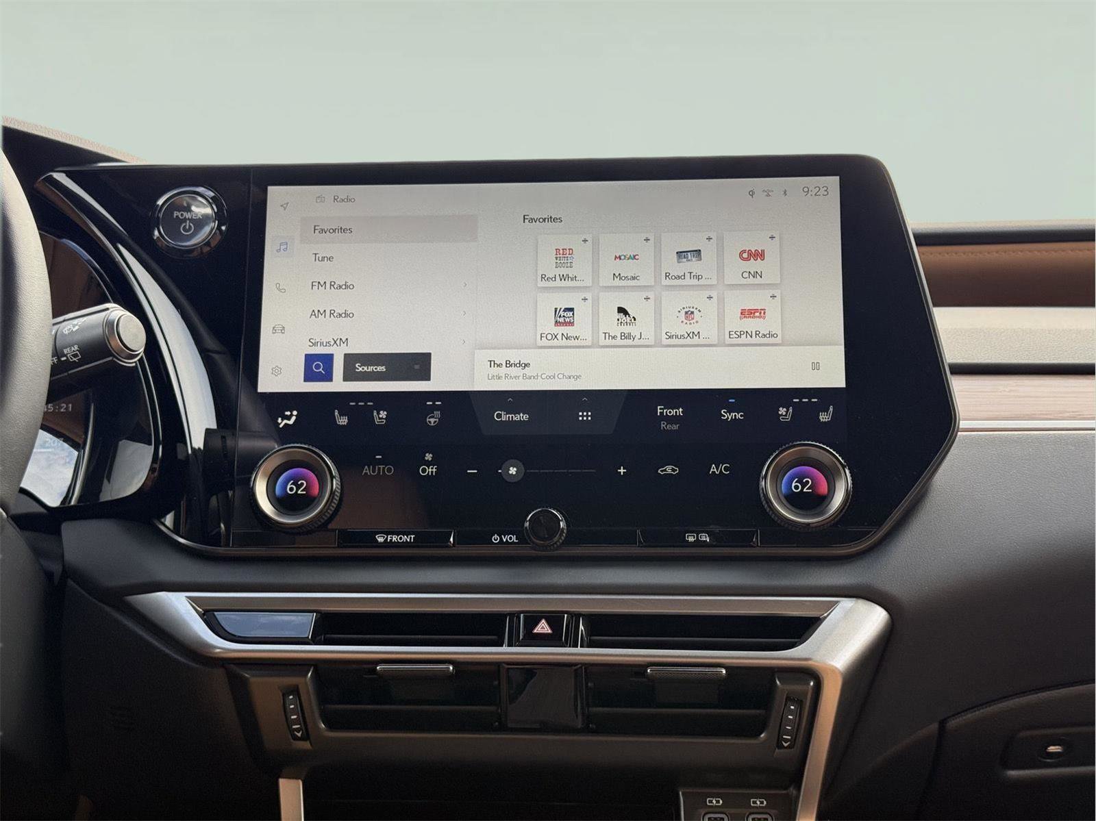 Certified 2025 Lexus RX 350h AWD/4WD image 17