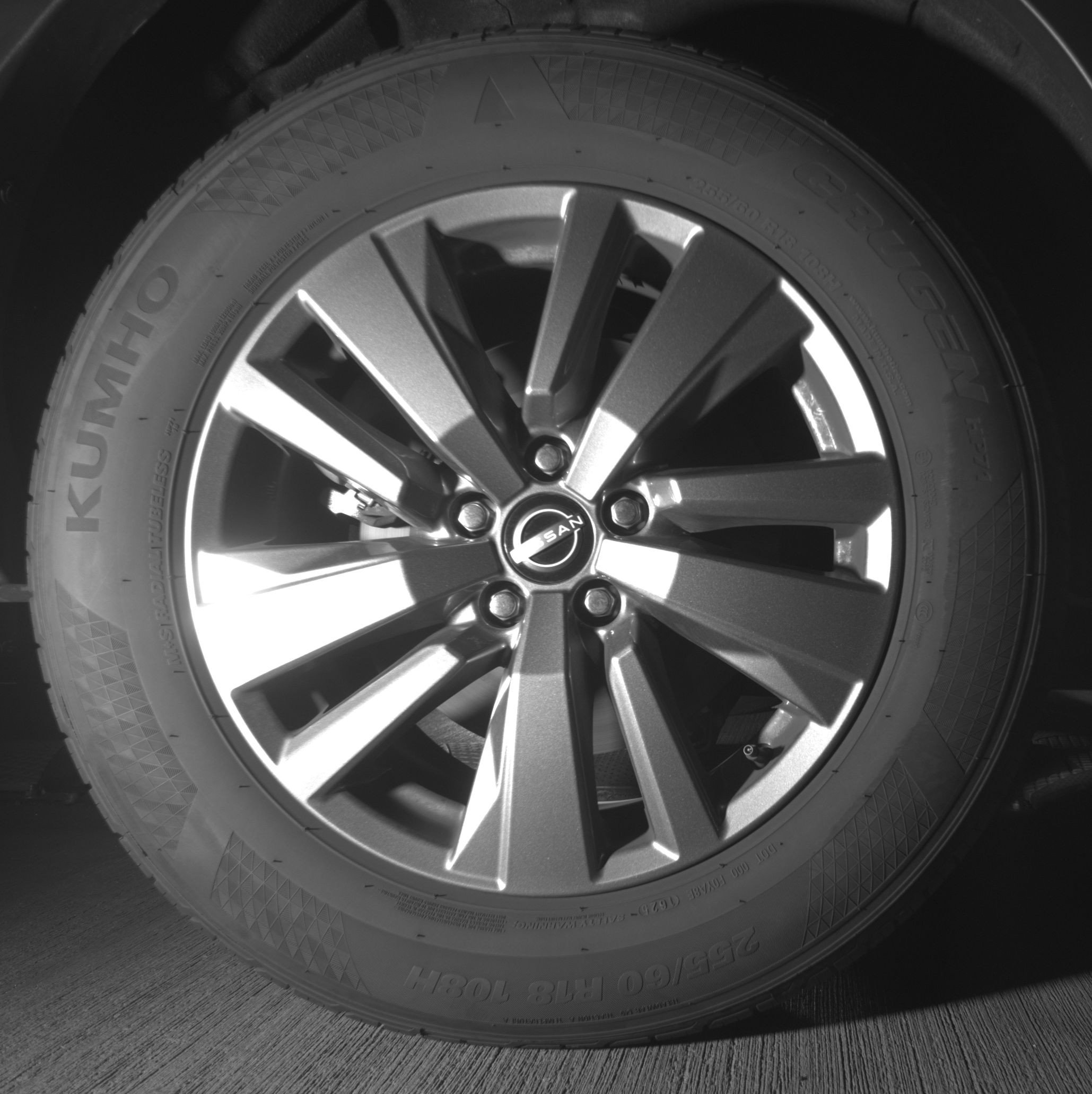 Used 2025 Nissan Pathfinder SV image 15