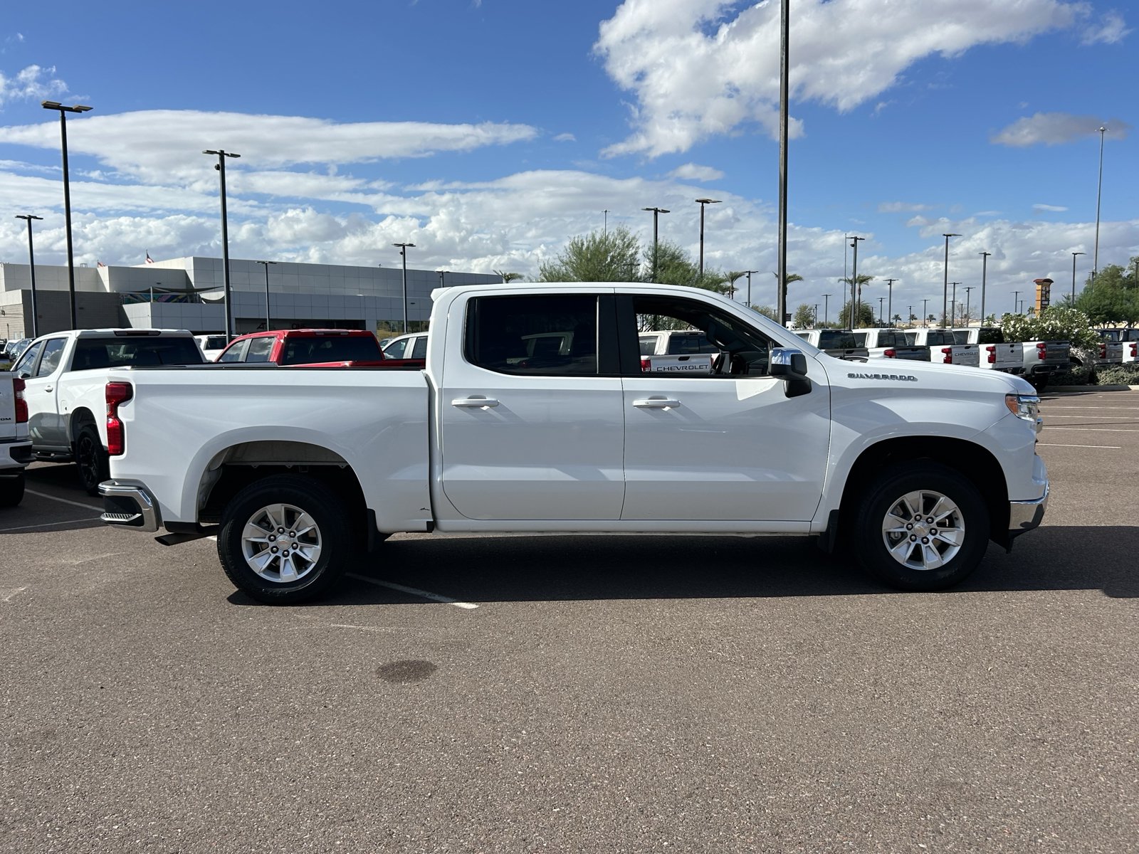 Certified 2025 Chevrolet Silverado 1500 LT RWD image 6