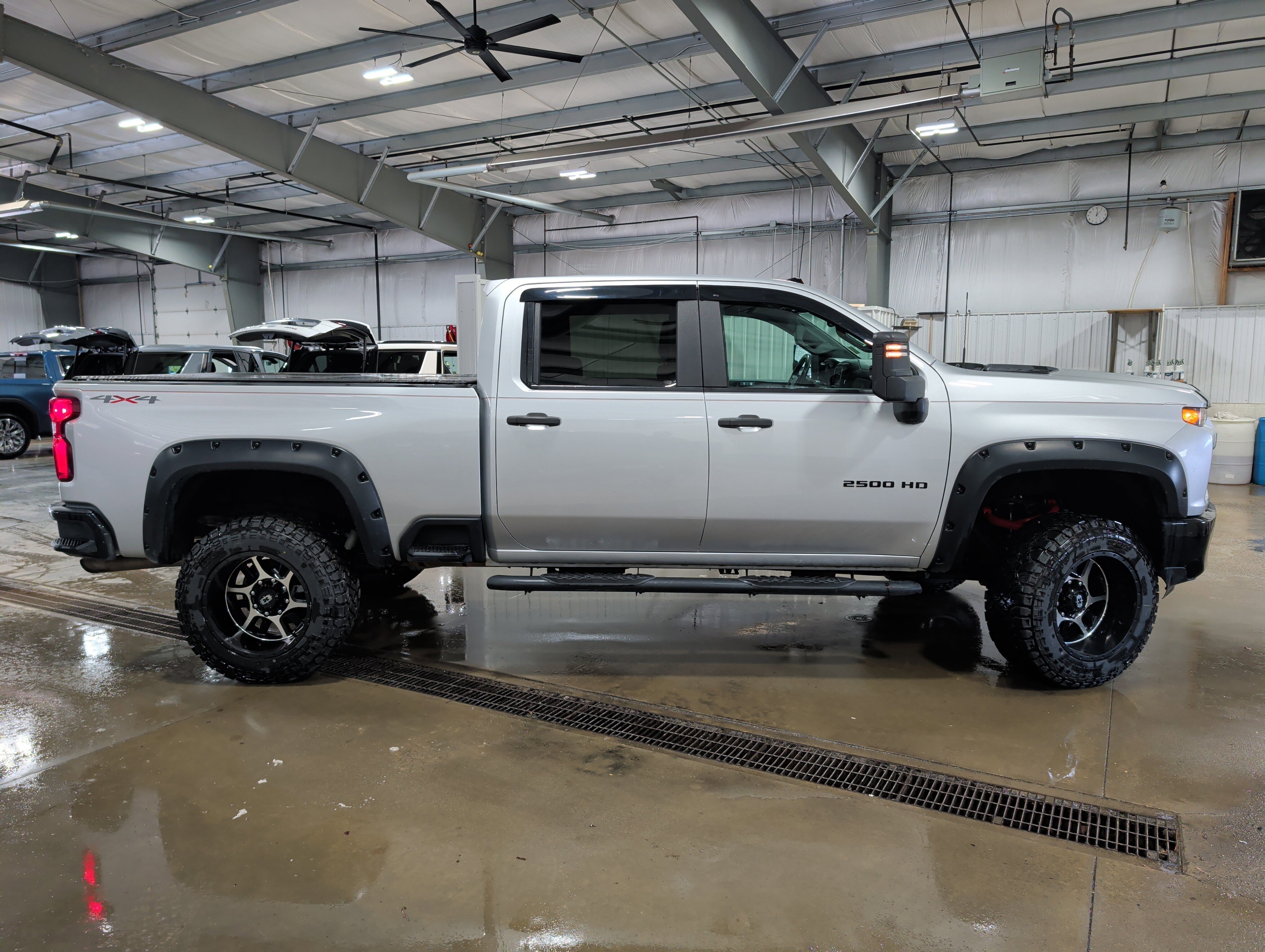 Used 2021 Chevrolet Silverado 2500 Custom w/ Custom Value Package image 2