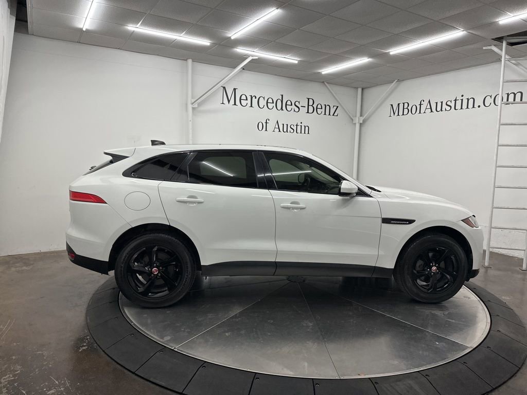 Used 2020 Jaguar F-PACE Premium image 8