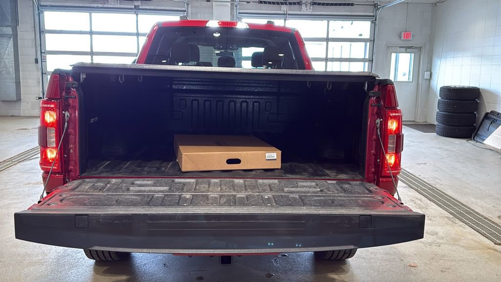 Used 2022 Ford F150 XLT w/ Equipment Group 302A High image 17