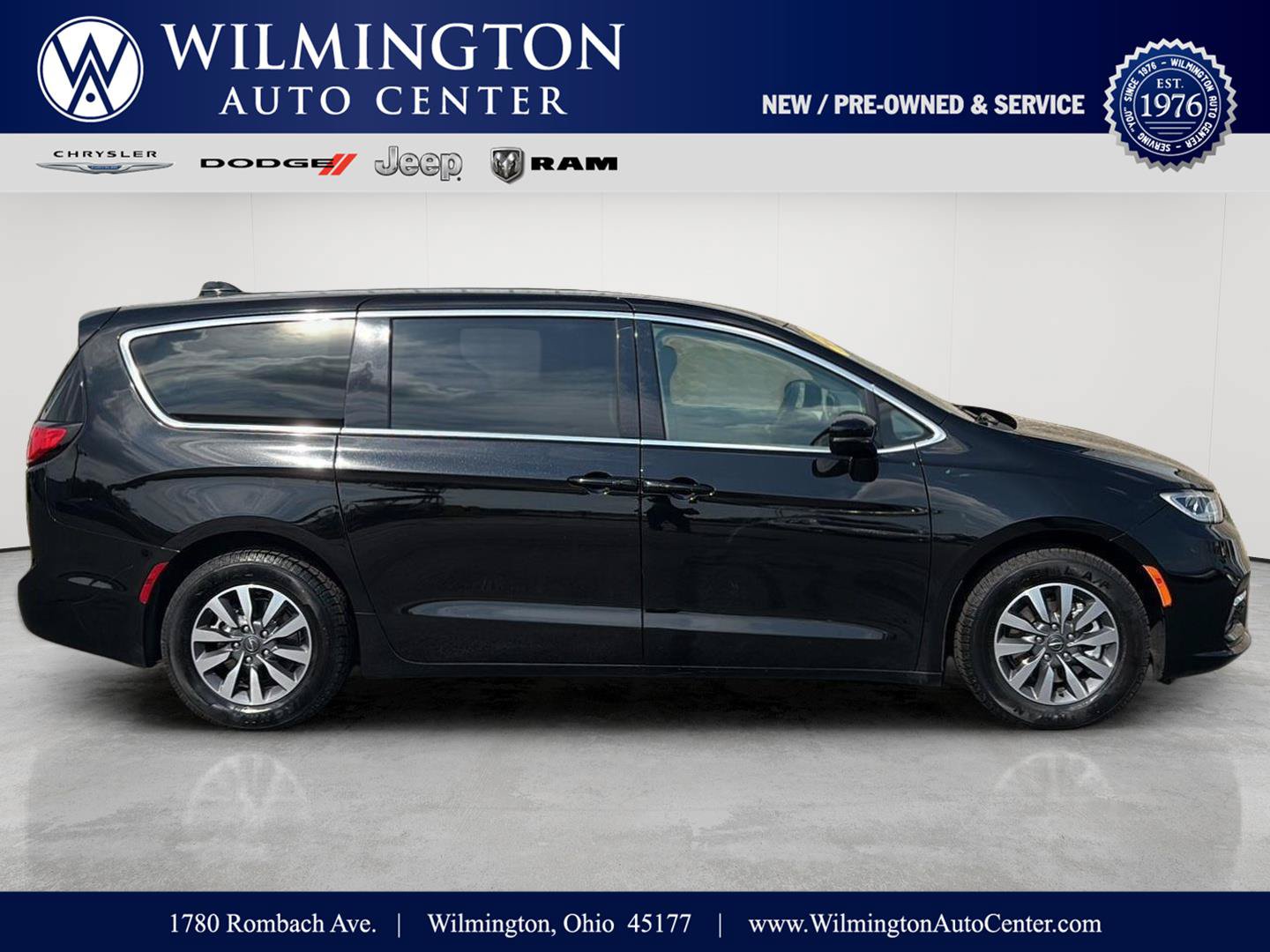 Used 2024 Chrysler Pacifica Limited