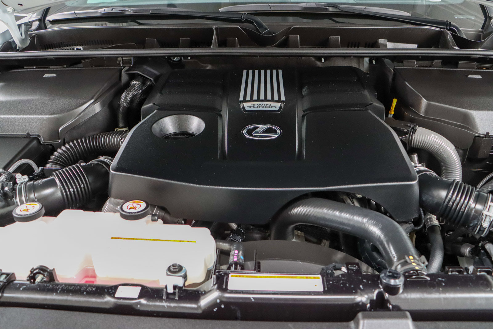 Used 2024 Lexus LX 600 4WD w/ Interior Upgrade Package image 34