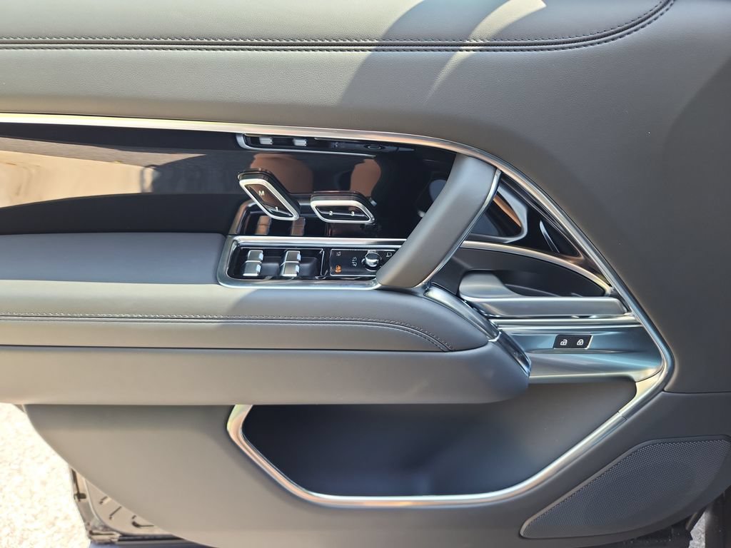 New 2026 Land Rover Range Rover SE AWD/4WD image 24