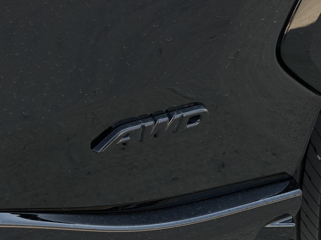 Used 2025 Toyota RAV4 SE AWD/4WD image 10