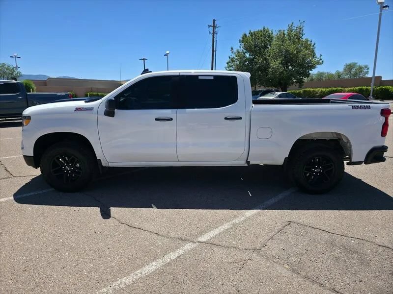Used 2023 Chevrolet Silverado 1500 Custom Trail Boss AWD/4WD image 2